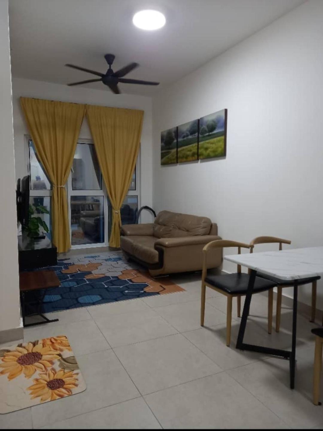 Rental Or Homestay Aisya Kajang Bangi Exterior photo